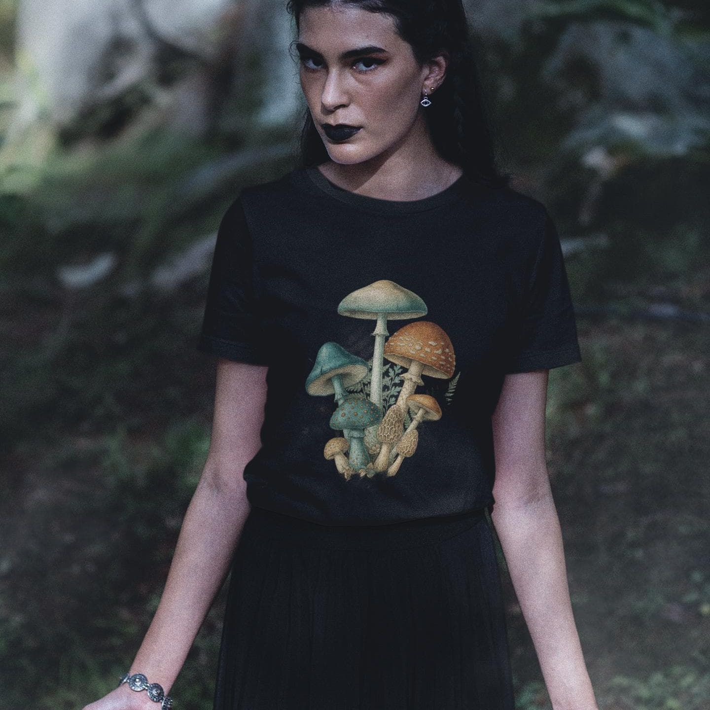 Vintage-T-Shirt mit botanischer Pilzillustration | Waldpilzkunst, Mykologie, Unisex-Natur-T-Shirt, Geschenk für Gärtner, Zauberpilze